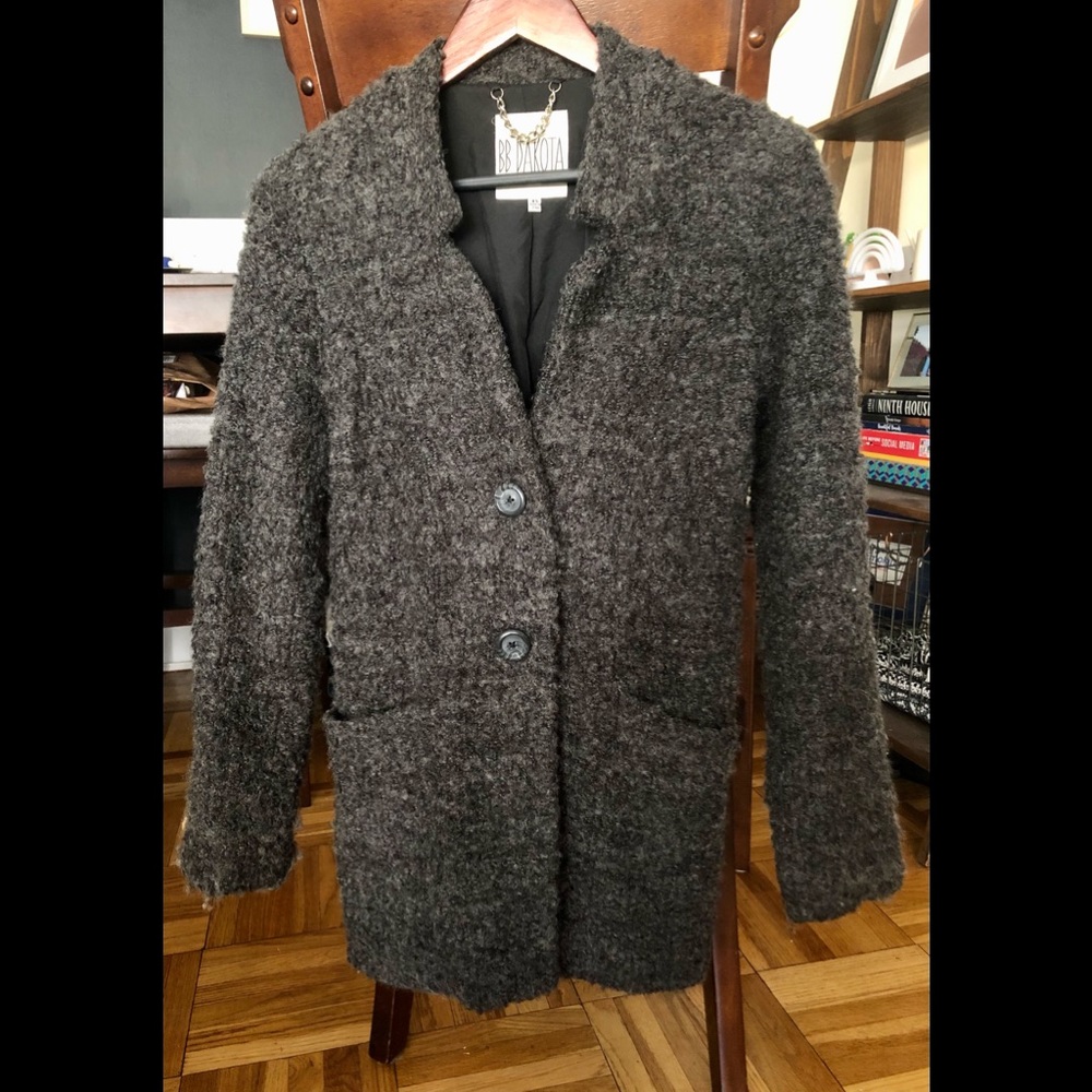 BB DAKOTA Gray fuzzy coat - size XS